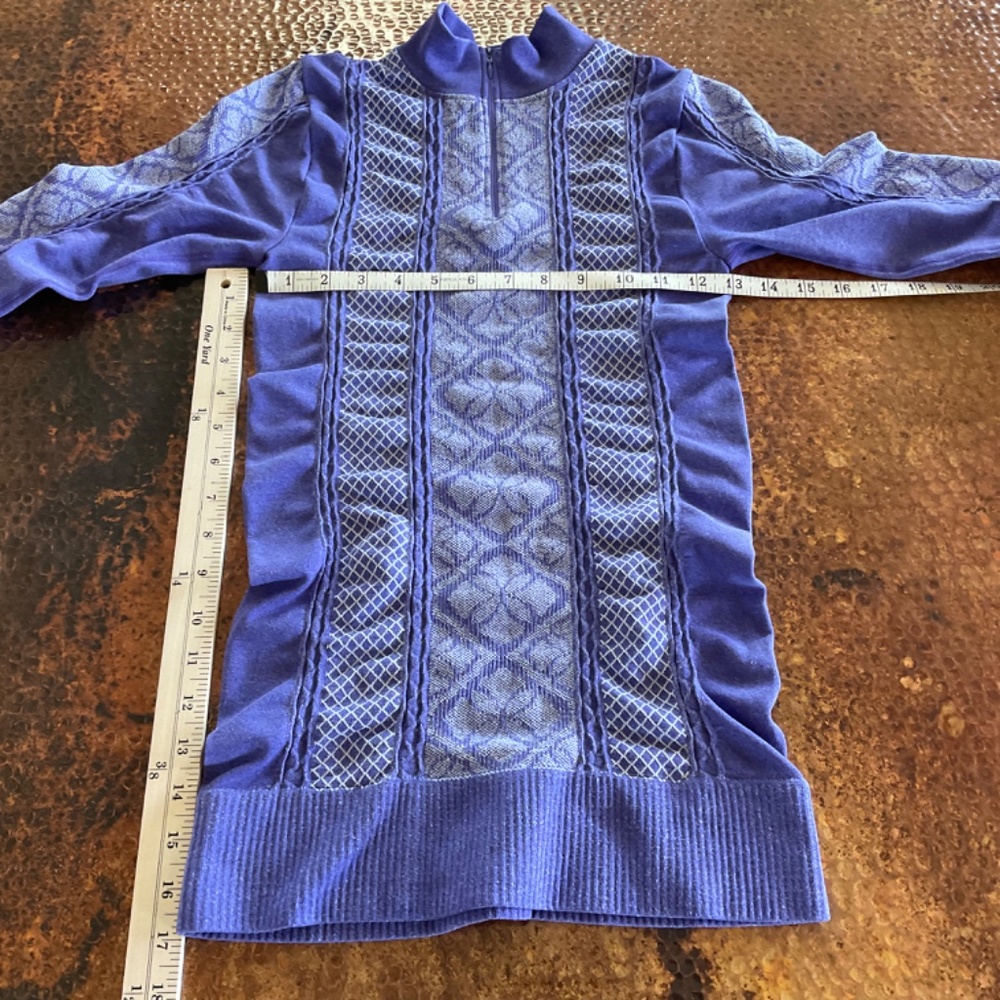 Athletic Essentials Long Sleeve Base Layer Workou… - image 8